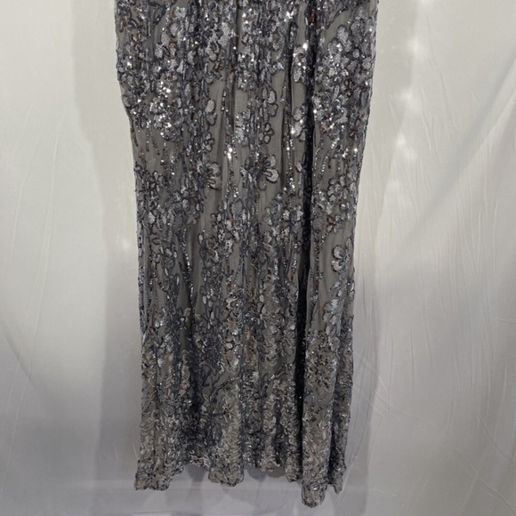 NEW $259‎ Alex Evenings [ 10 ] Sequin Lace Cold Shoulder Trumpet Gown Silver - Picture 13 of 13